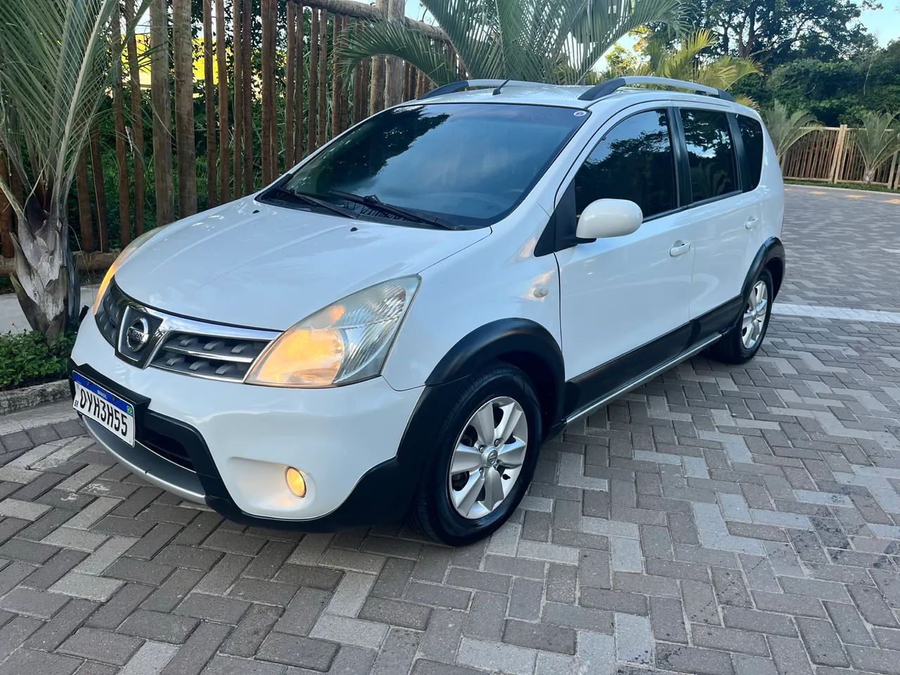 Nissan Livina LIVINA X-GEAR SL/X-GEAR 1.8 Flex F. Aut. 2014