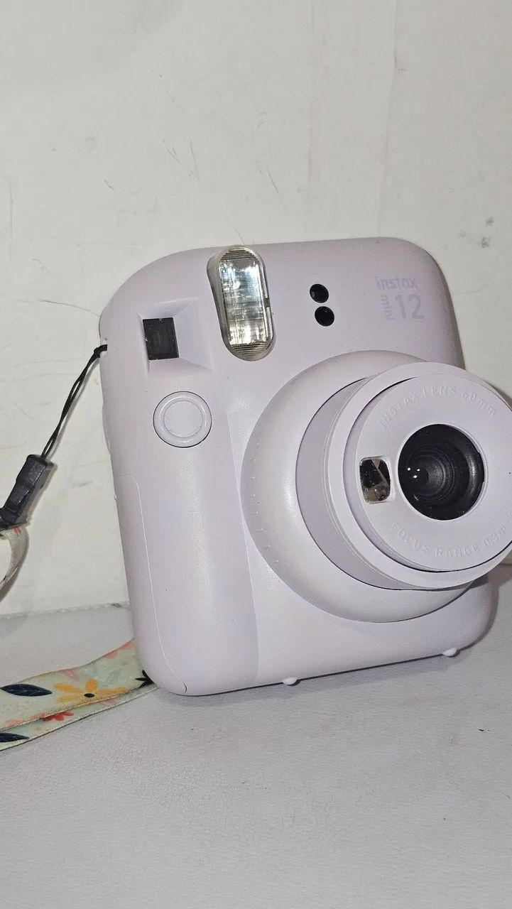 Câmera instax mini 12 + capa protetora de acrílico  - Foto 2
