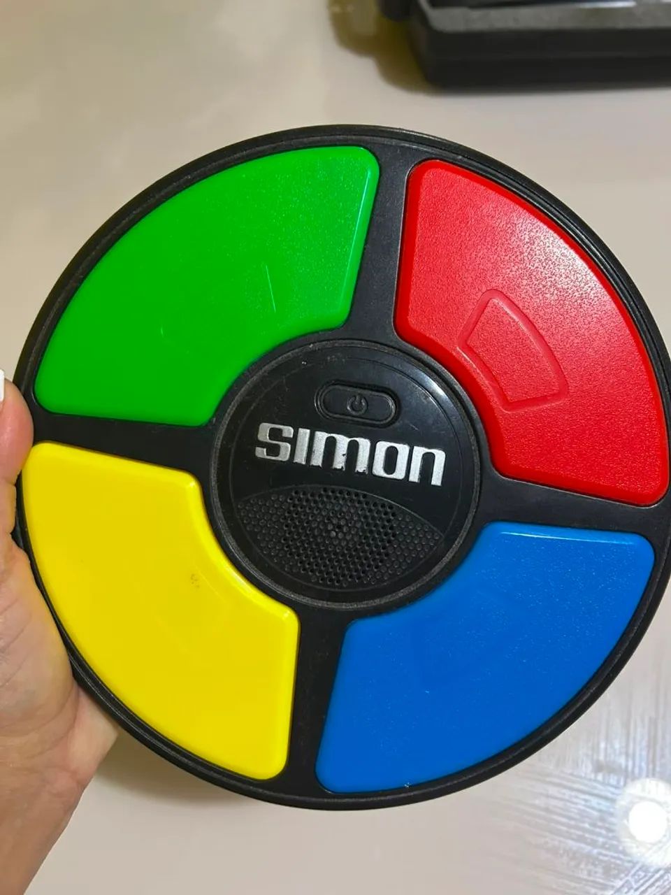 Jogo Eletrônico de Memória Simon - Original Hasbro - Vender logo