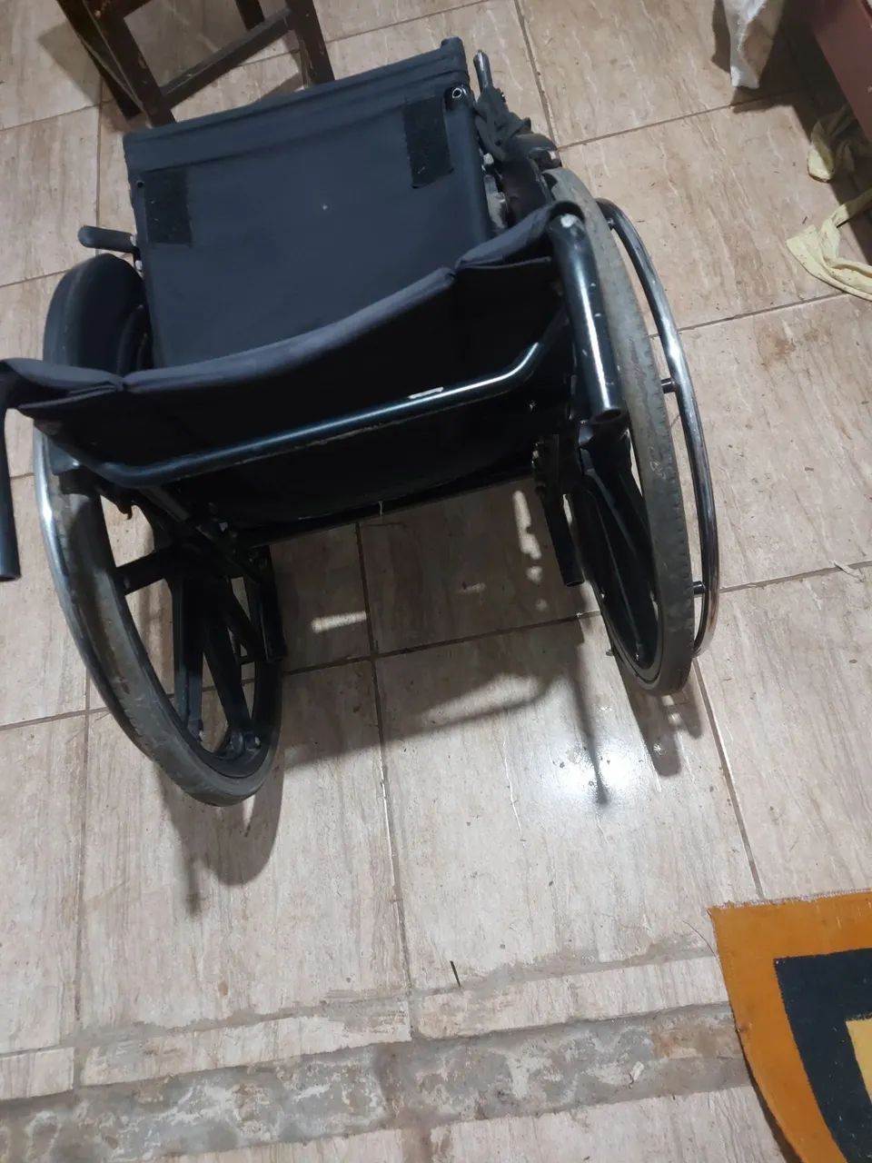 Cadeira toda em alumínio 