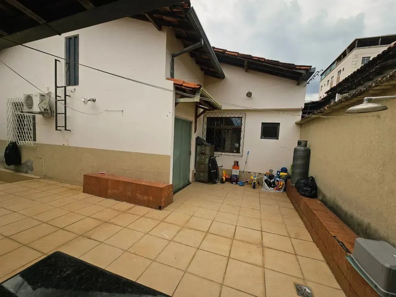EXCELENTE CASA LINEAR NO BAIRRO SERRANO - Foto 4