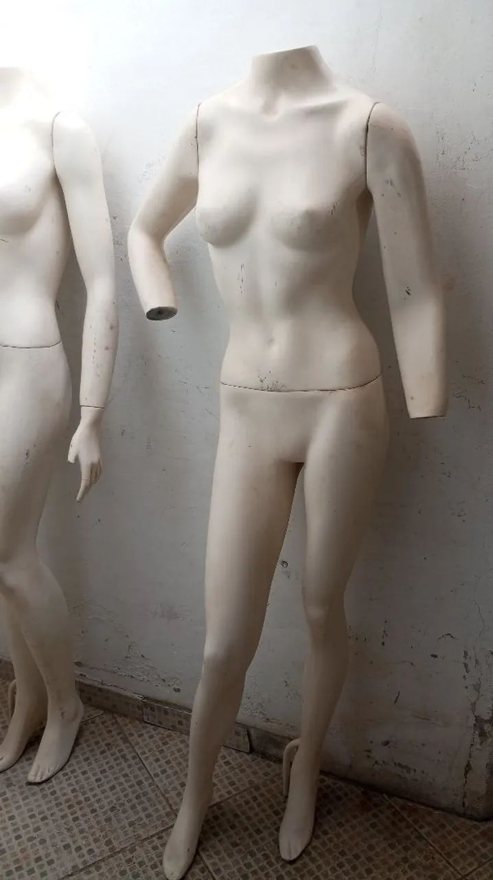 Par de Manequins Femininos - Foto 3