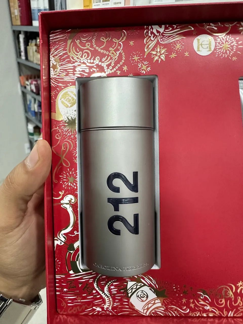 Kit Perfume 212 NYC Men Eau de Toilette 100ml - Foto 2