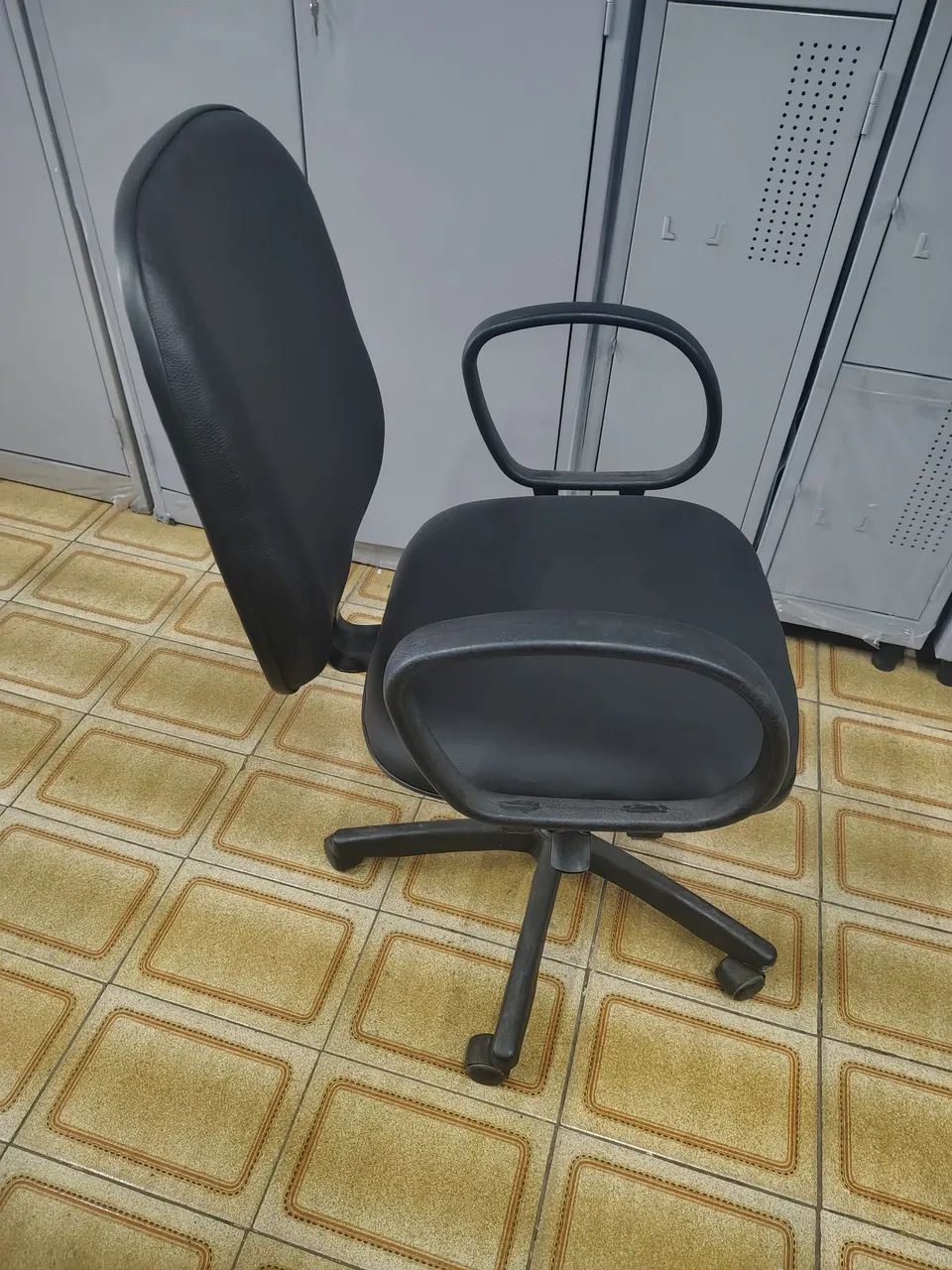Cadeira giratória Diretor - Foto 3