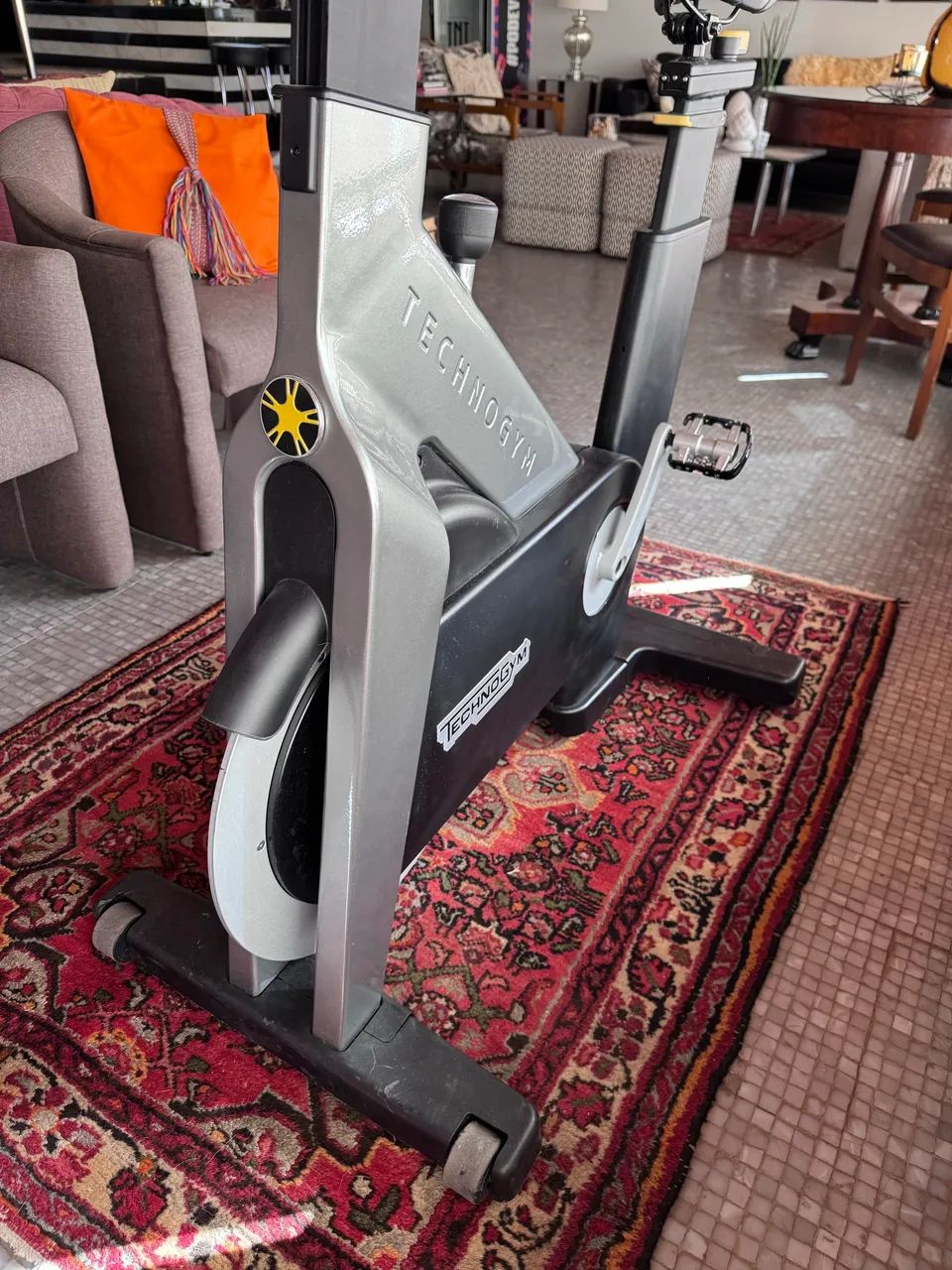 Technogym - Bike Indoor Profissional - Foto 4