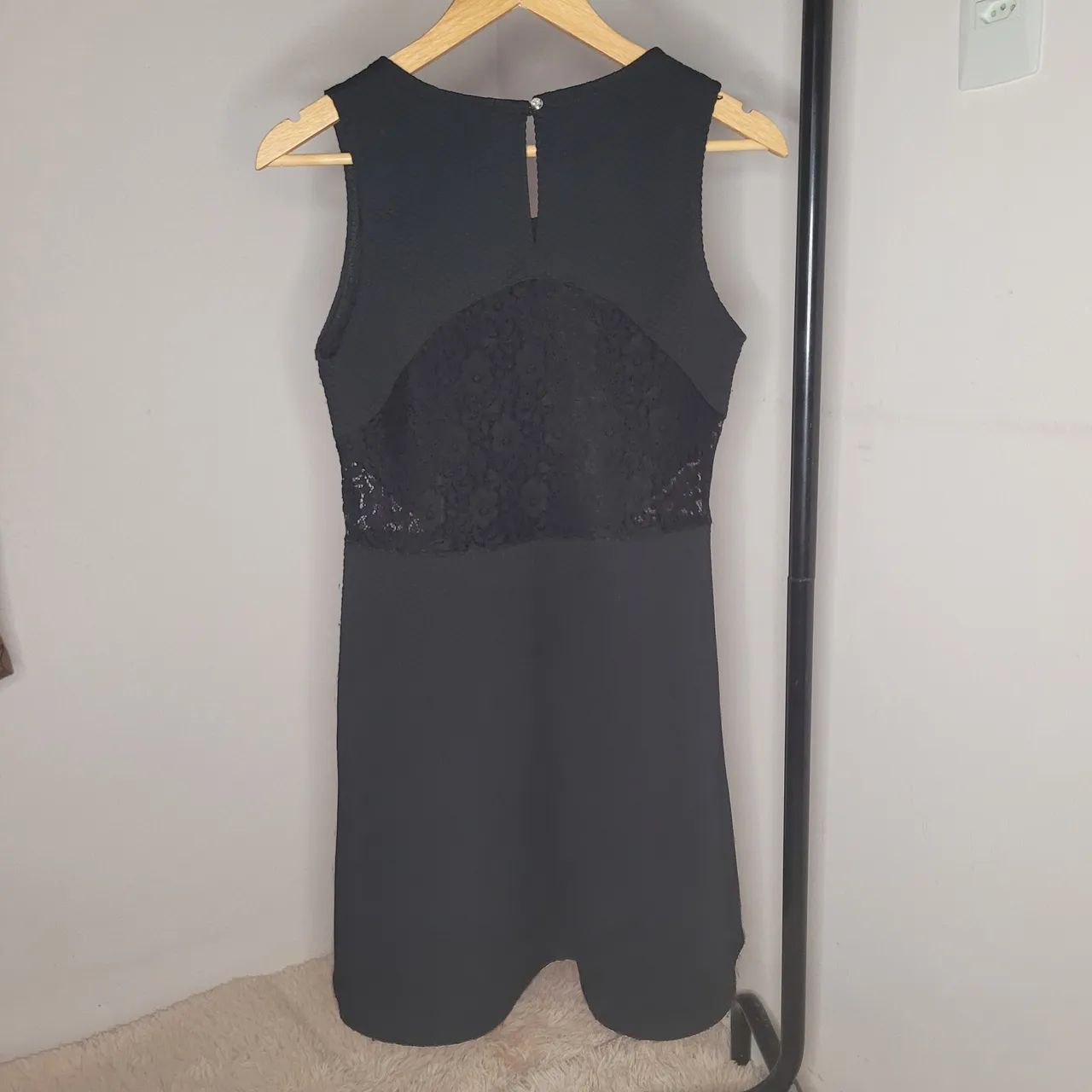 Vestido curto preto regata - Tamanho G - Foto 2