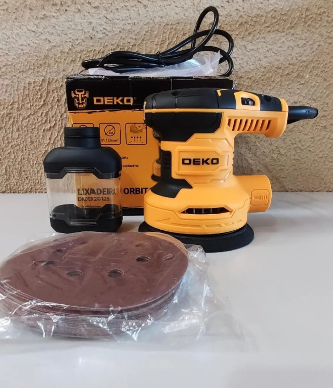 Lixadeira Roto Orbital 5 Polegadas 320w 16 Lixas Deko Cor Amarelo 220V - Foto 5
