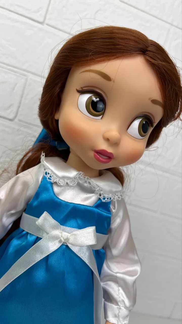 Boneca Bela Animators - Foto 4