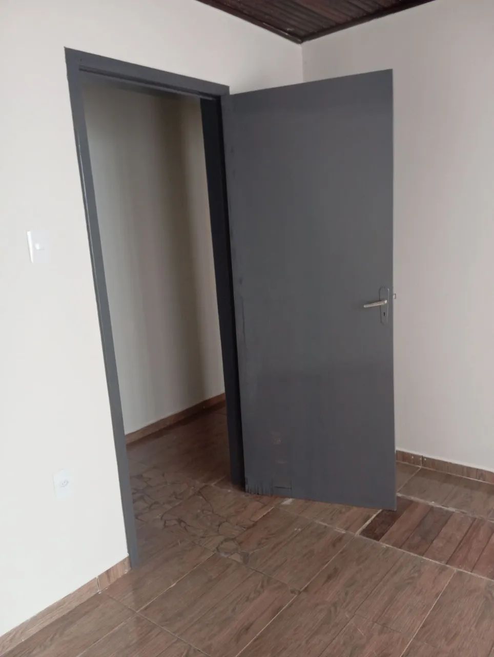 Em uma casa dividida KITNET no centro de Cascavel próximo Havan  - Foto 3