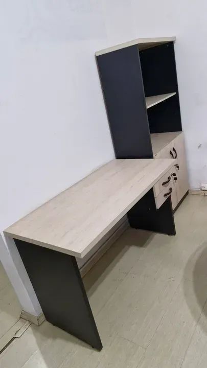 Mesas de Escritório e Móveis de Escritório LT - Entrega Rápida e Preços Imbatíveis! 