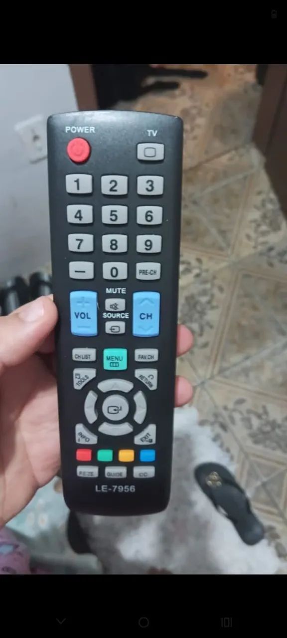 Tv led 24' não é smart - Foto 2