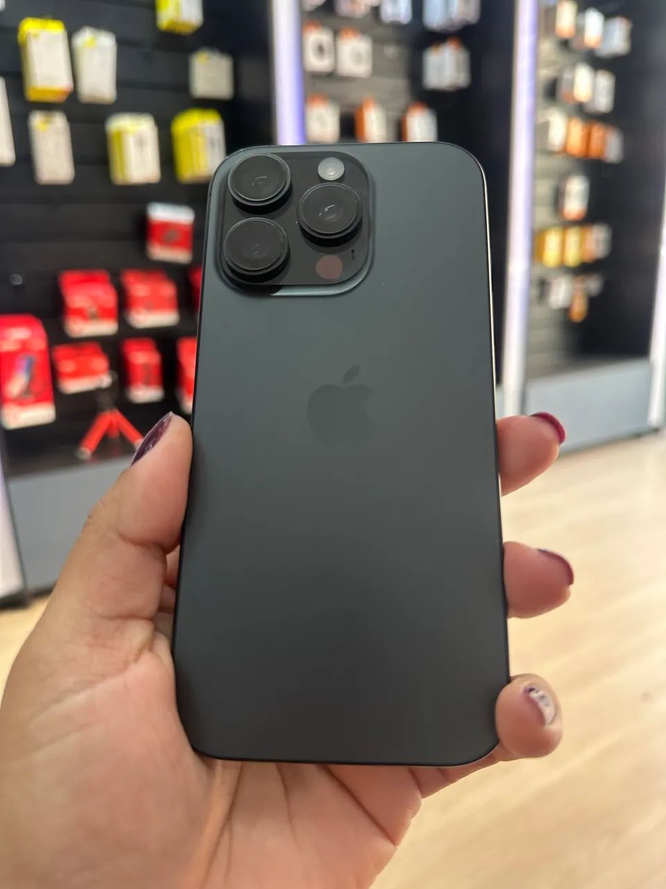 iPhone 16 pro 128 - Foto 3