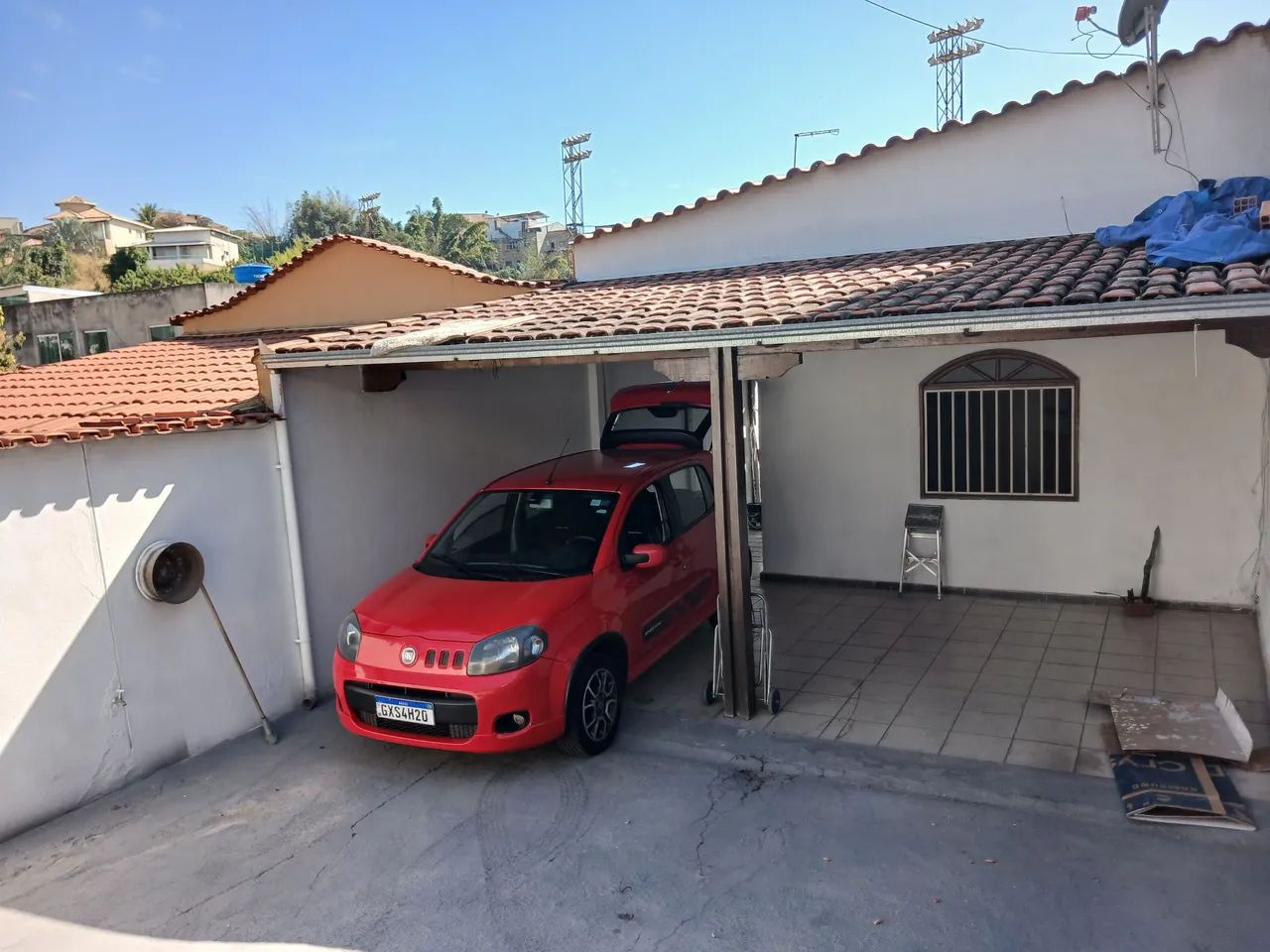 Fiat Uno Sporting 1.4 EVO Fire Flex 8V 4P 2012