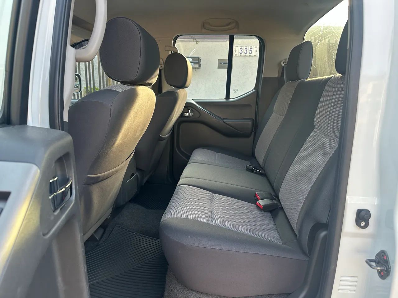 Nissan Frontier SV Attack CD 4X2 2.5 TB Diesel 2015 - Foto 3