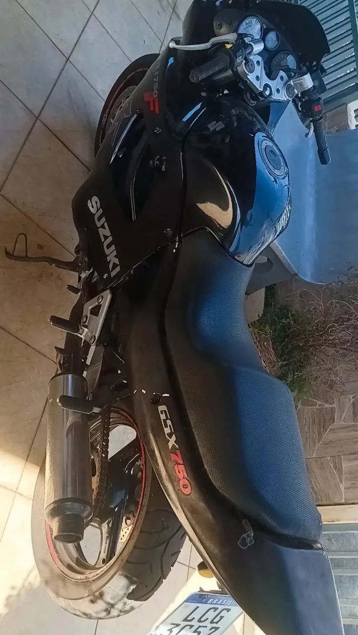 SUZUKI GSX 750F - Foto 3