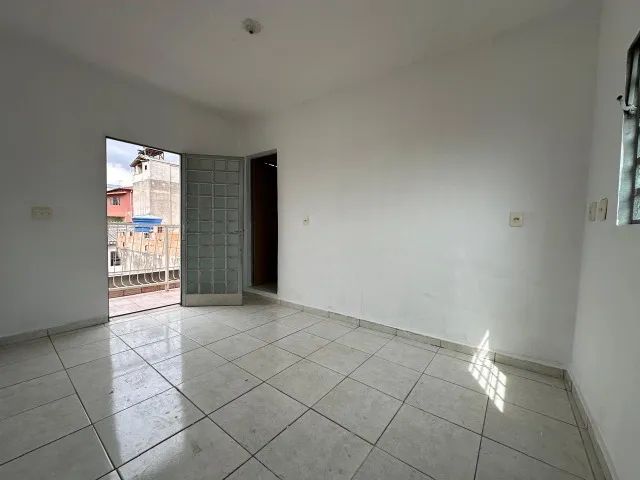 Apartamento 2 quartos com entrada compartilhada no bairro Coqueiros - Foto 3