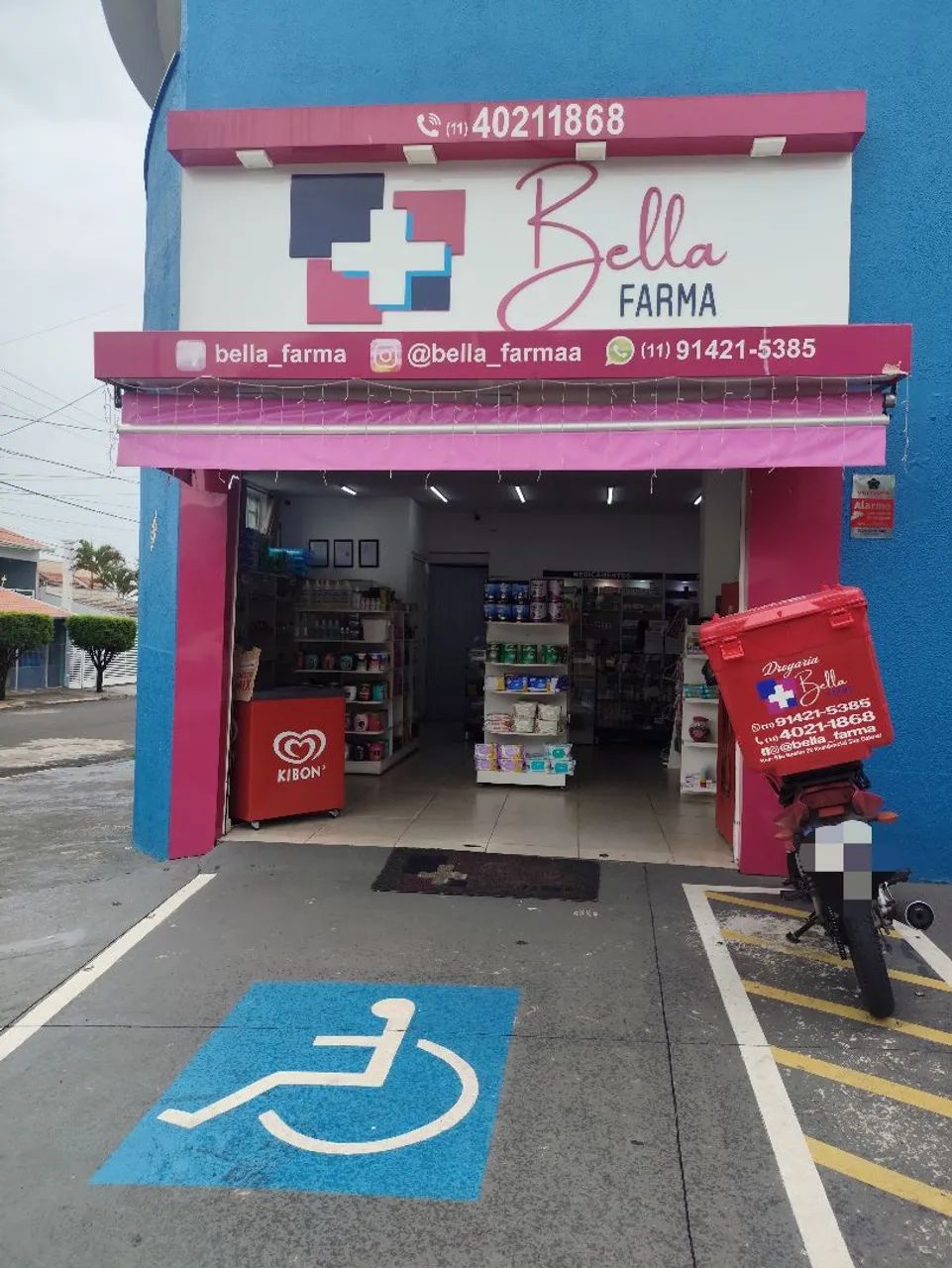 Farmácia completa à venda 