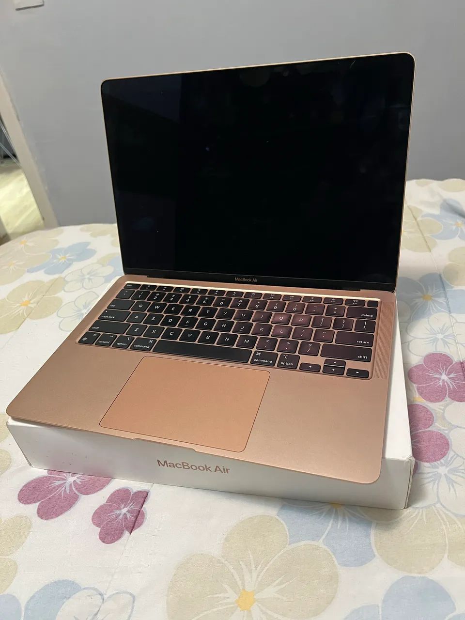 MacBook Air M1 - Leia descrição