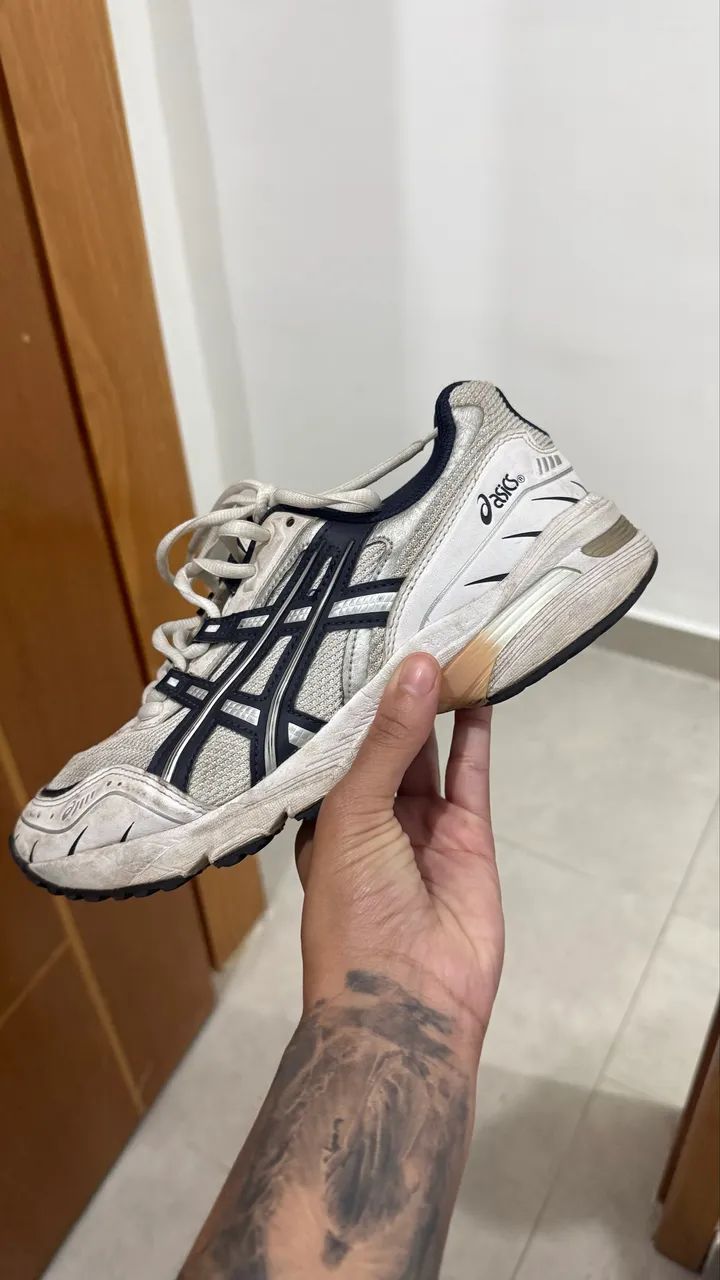 Asics 1090