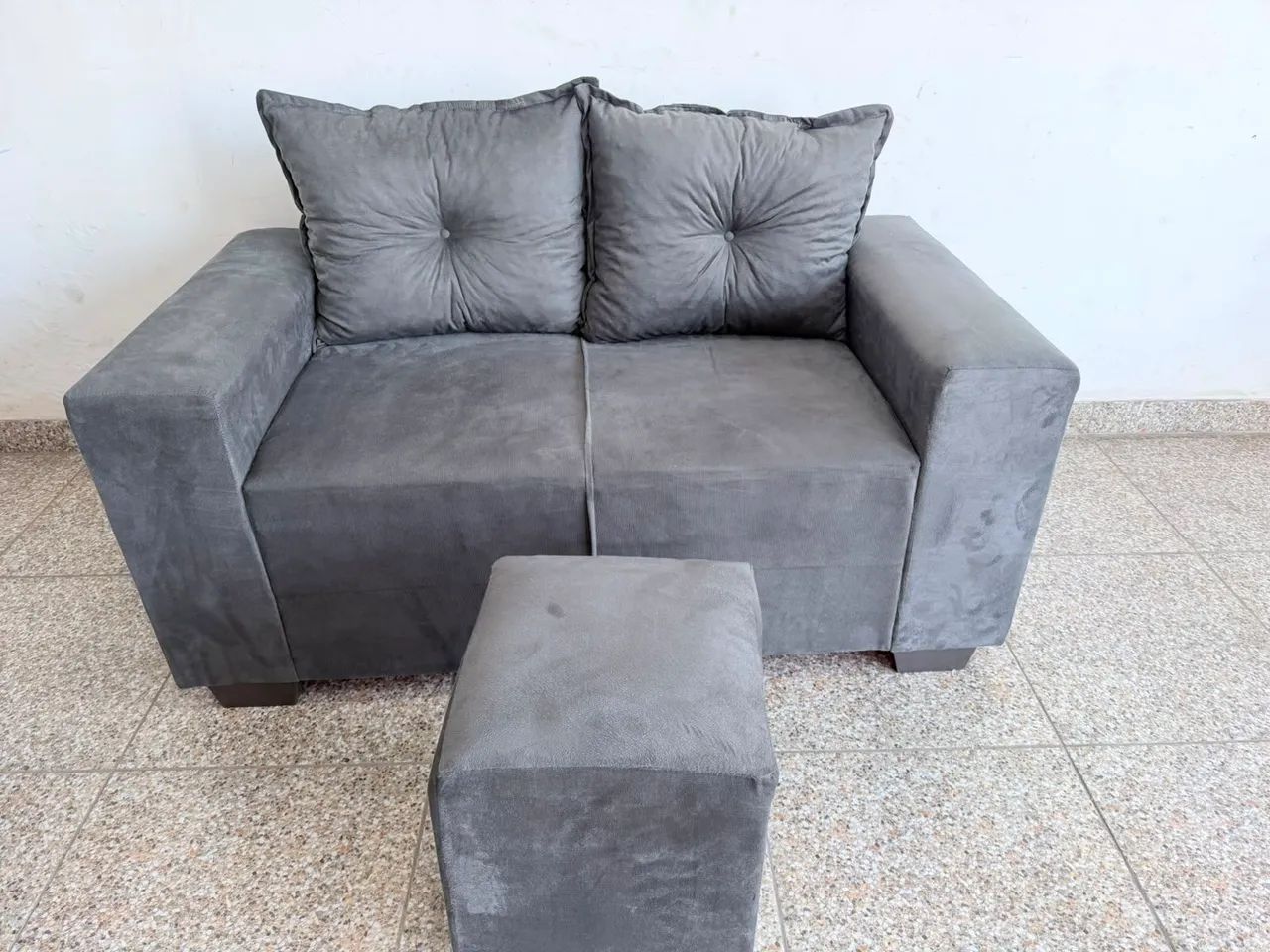 PROMOÇÃO DE SOFÁ 2 LUGARES PUFF GRÁTIS  - Foto 2