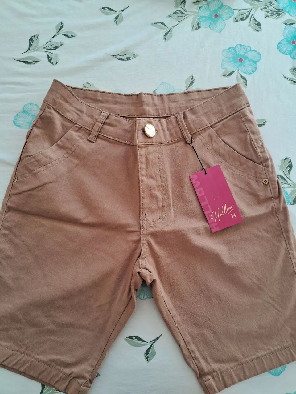 Vendo bermuda feminina nova