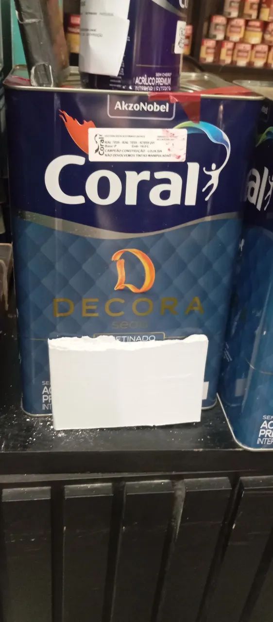 Tinta acetinada Coral