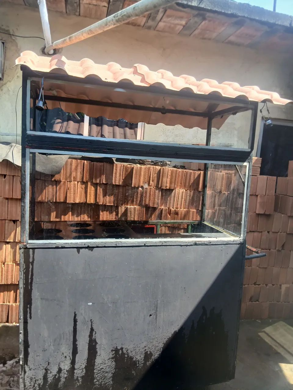 Sao 2 Carrocinhas  para lanches
