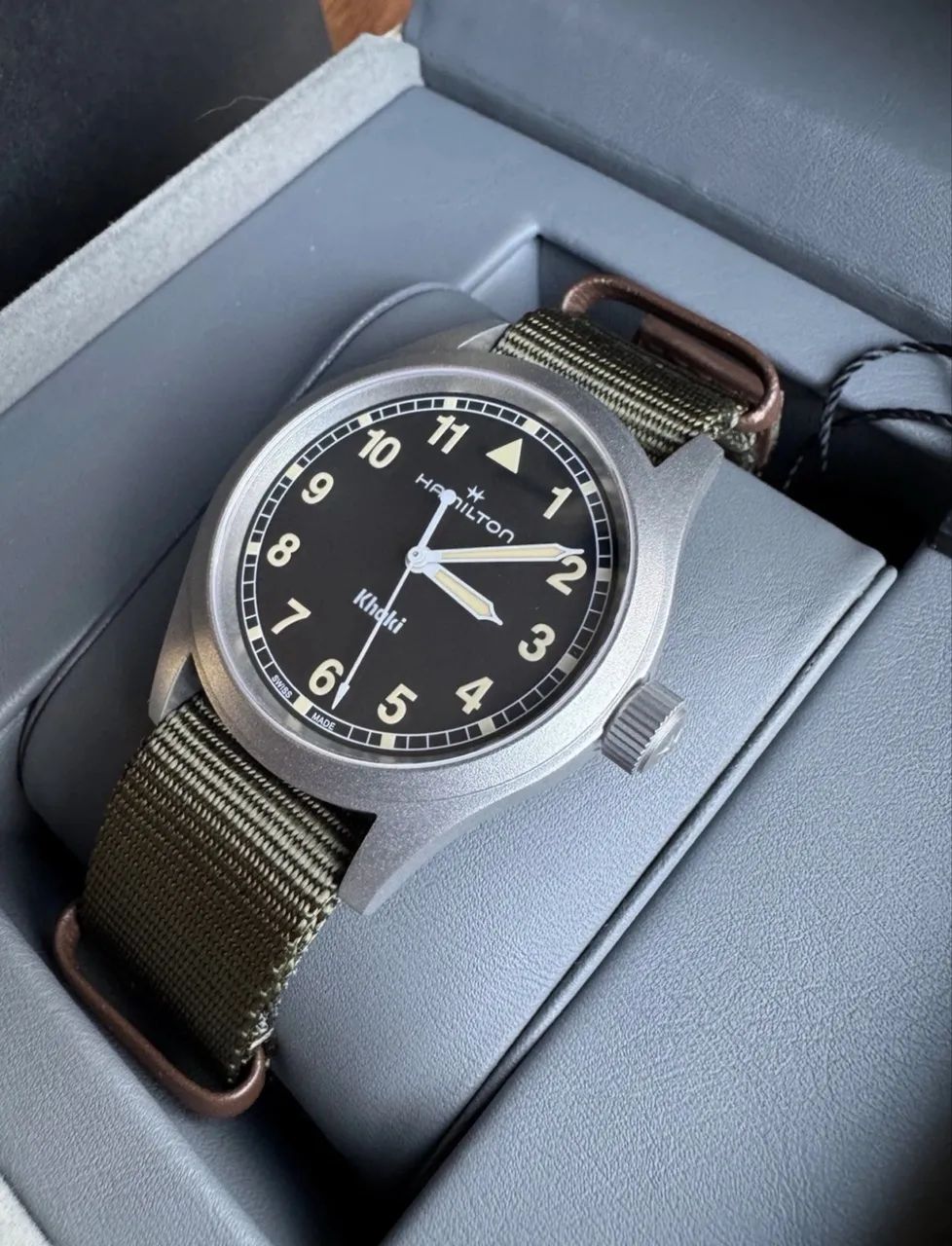 Relógio Hamilton Khaki Field Quartzo Preto 38mm H69401930 - Foto 3