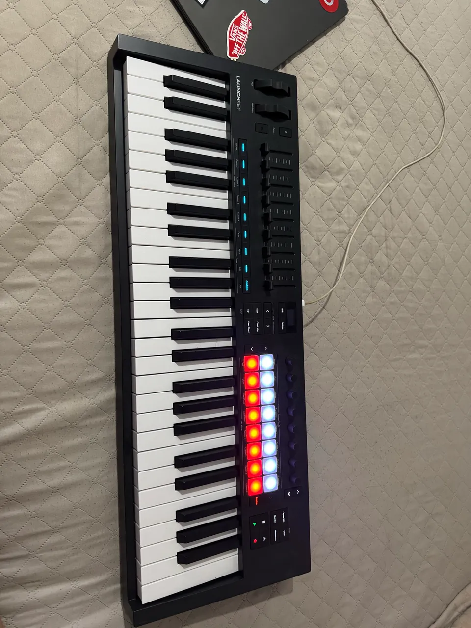 Controlador Novation Launchkey Mini MK3 - Instrumentos musicais
