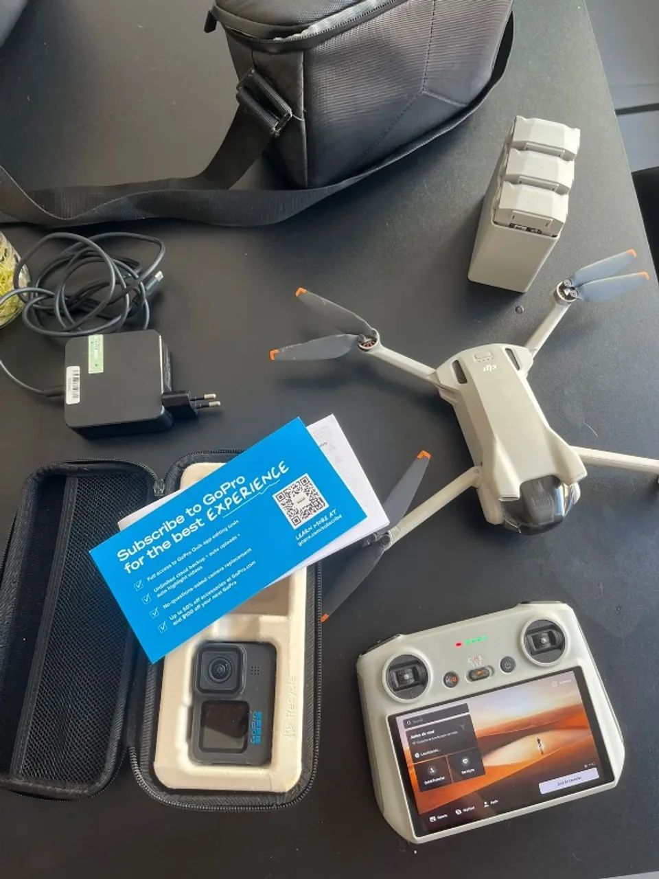 Drone DJI Mini 3 (DJI RC) + Fly More Combo com Tela - Cor Cinza - DJI033 - Foto 2