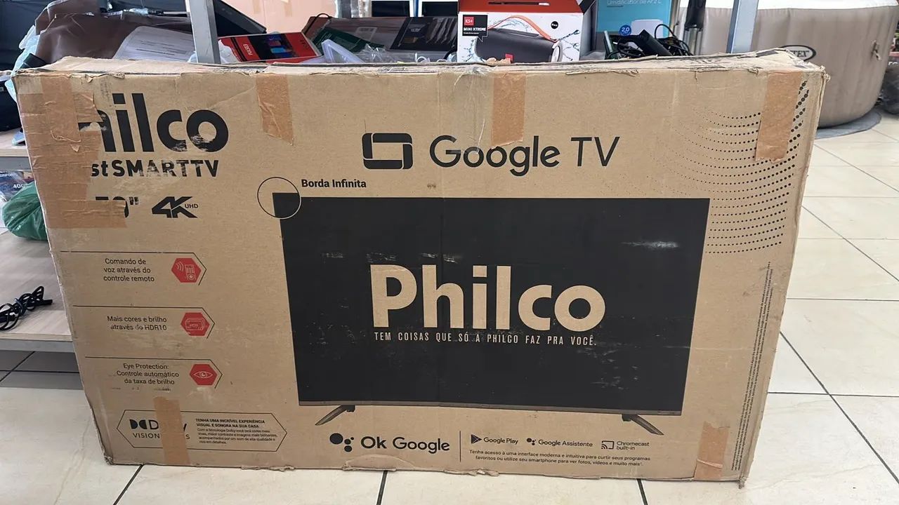 Smart tv Philco 50" na caixa