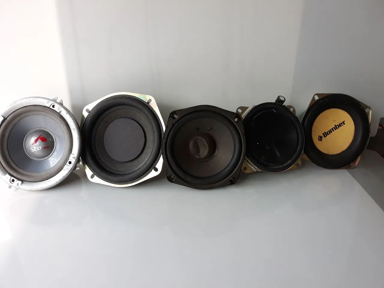 Vendo 5Alto falante sub woofer usado bom de 4Polegadas.  - Foto 5
