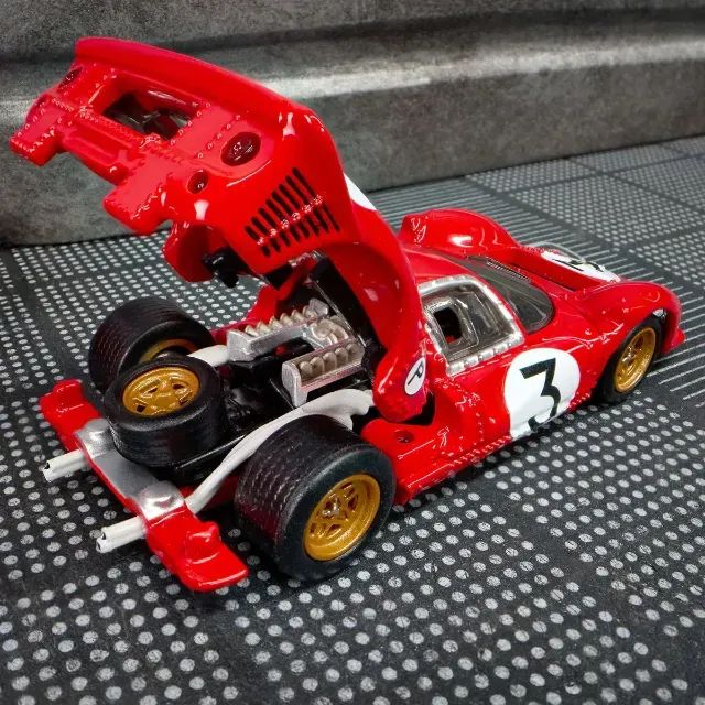 Miniatura Hot Wheels Elite 64 1967 Ferrari 330 P4 Red Vermelho