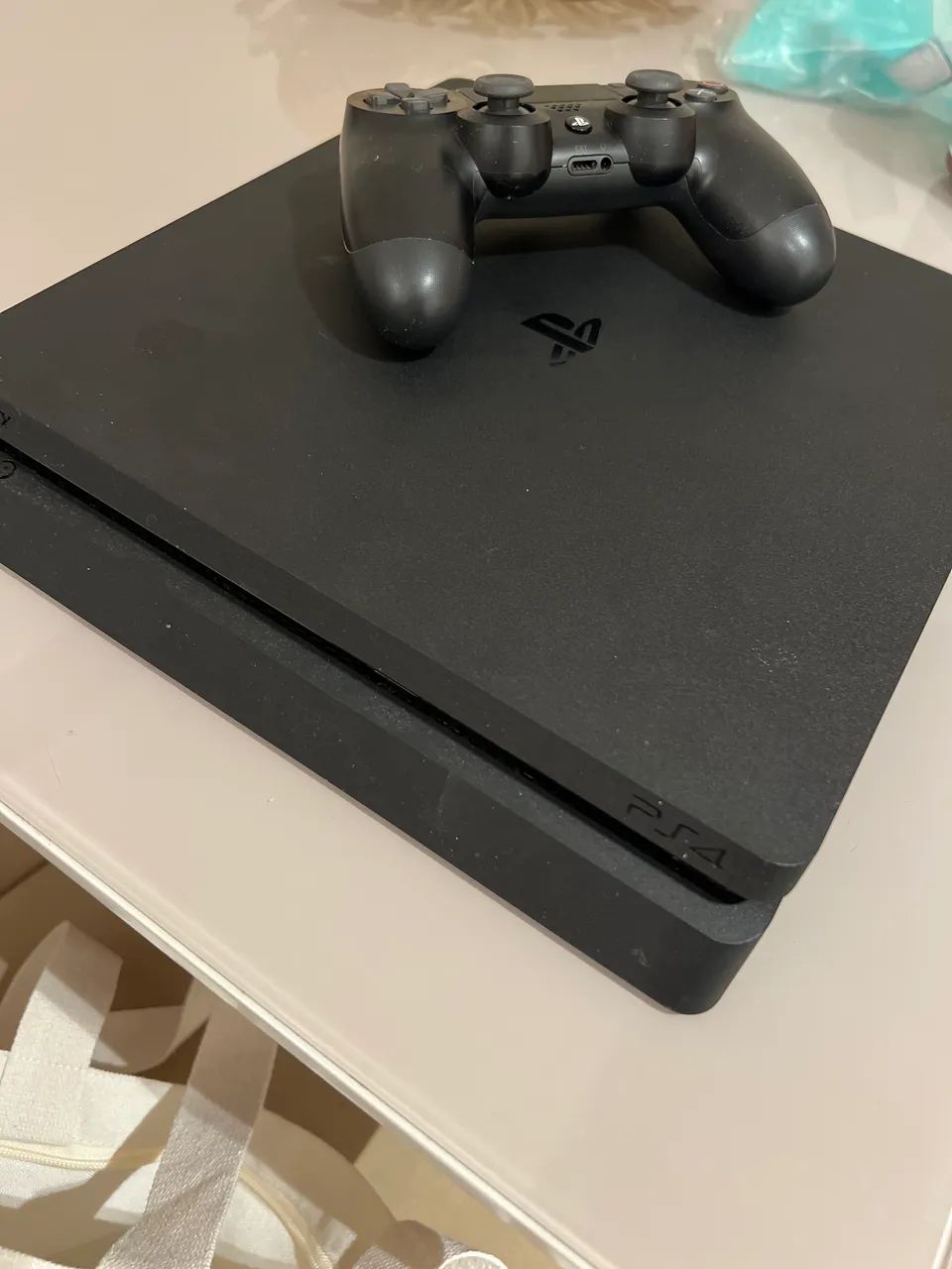 PlayStation 4 pouco usado - Foto 2