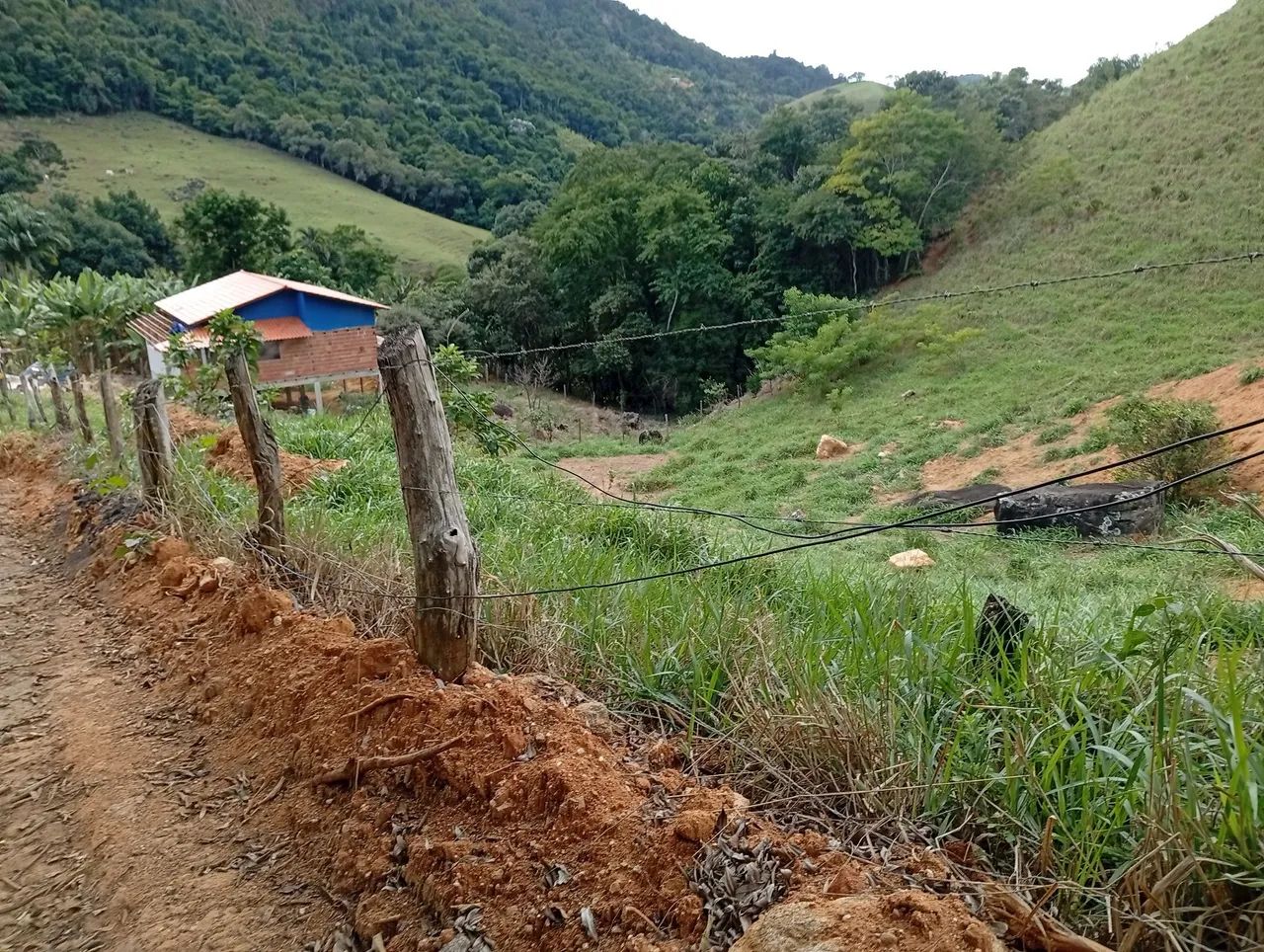 Venda de um (01) terreno - Foto 4