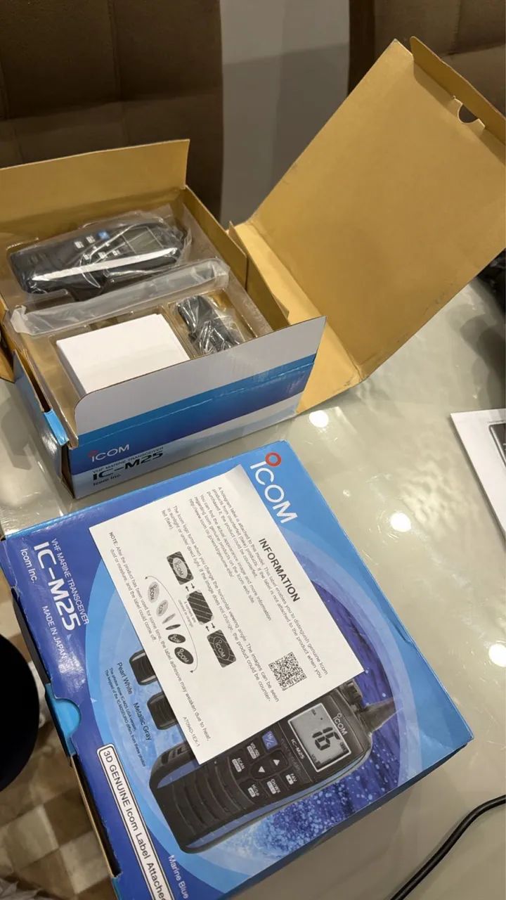 Rádio VHF marítimo Icom IC-M25 - Foto 2