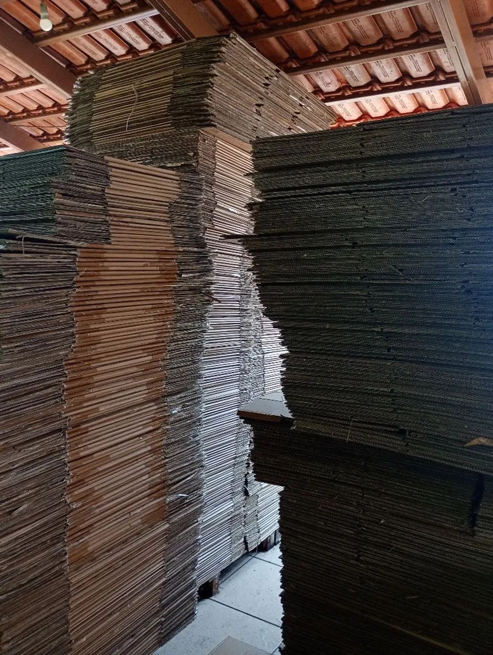 CAIXAS DE PAPELÃO 