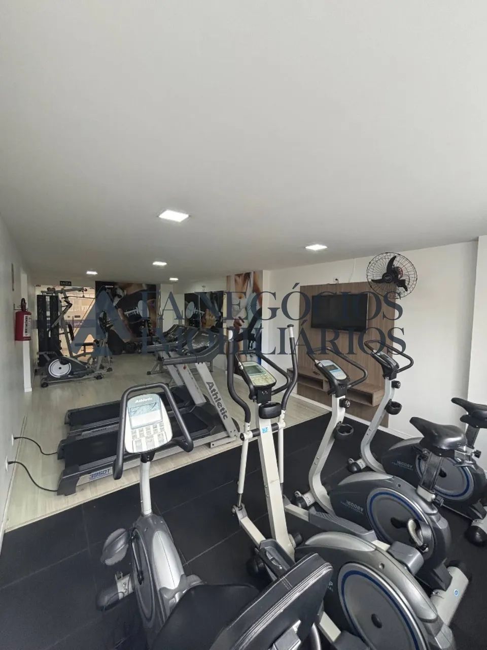 Apartamento de três quartos com área de lazer completa - Foto 2