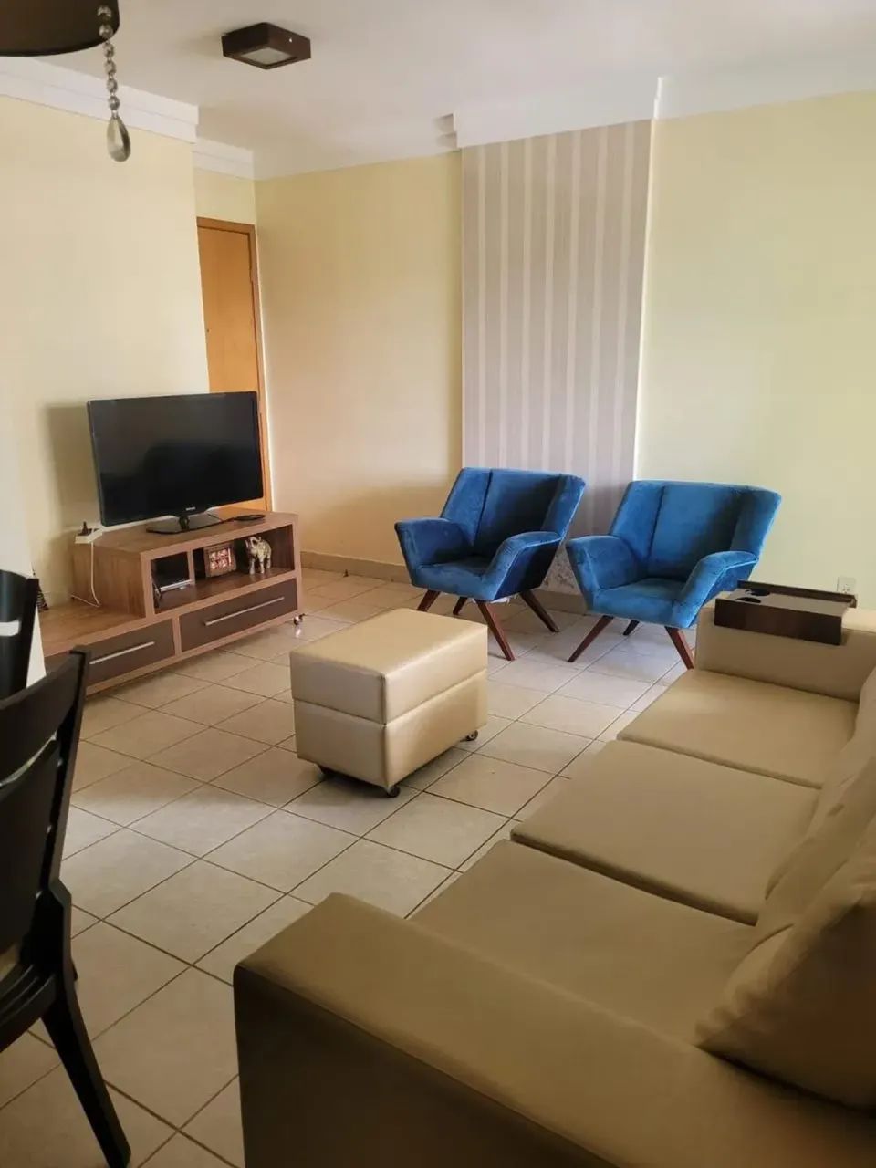 Apartamento 3 suítes mobiliado para aluguel, no Edifício River Side, Setor Bela Vista.