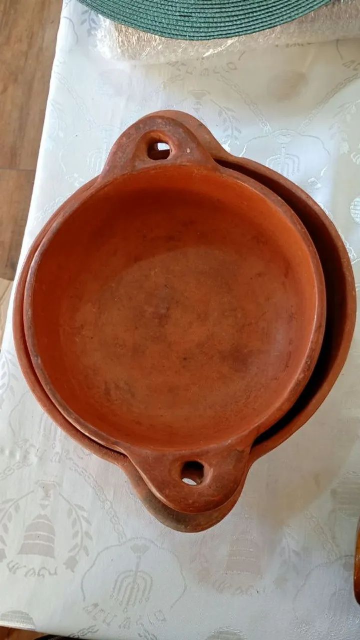 2 panelas de barro