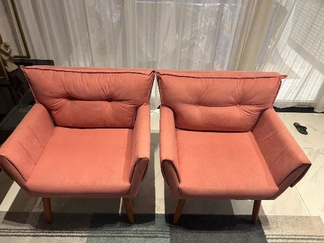 2 Poltronas confortáveis