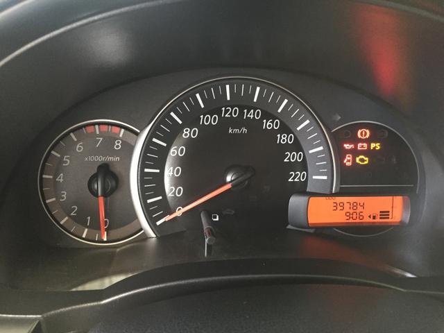 March SL top de linha 1.6 2015 com 39.784 km - Foto 9