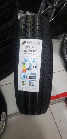 Pneu 205/70R15C 8 lonas Onyx (Carga)