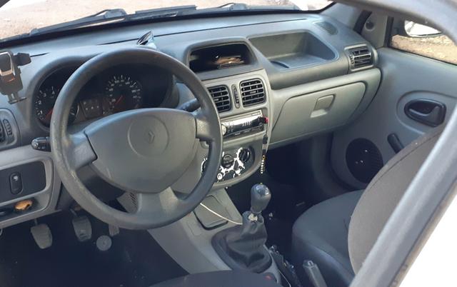 Clio 2012. 13km/L com ar-c - Foto 6
