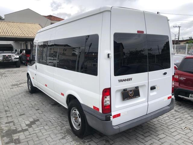 Ford Transit 14 Lugares - Foto 4