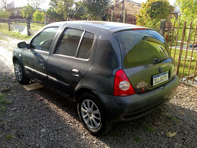Clio 2003 11.000