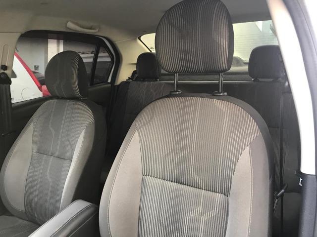 Renault Logan Expression 1.6 com GNV - Foto 9