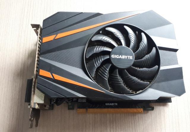 Placa gamer GeForce GTX1070 GigaByte mini - Foto 2