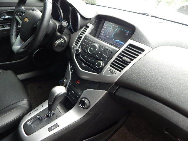Cruze Sedan LT 1.8 Bancos em Couro/Multimidia Caska - Foto 9