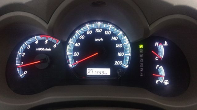 Hilux sw4 srv D4 4x4 3.0 TDI 7 Lugares - Foto 13